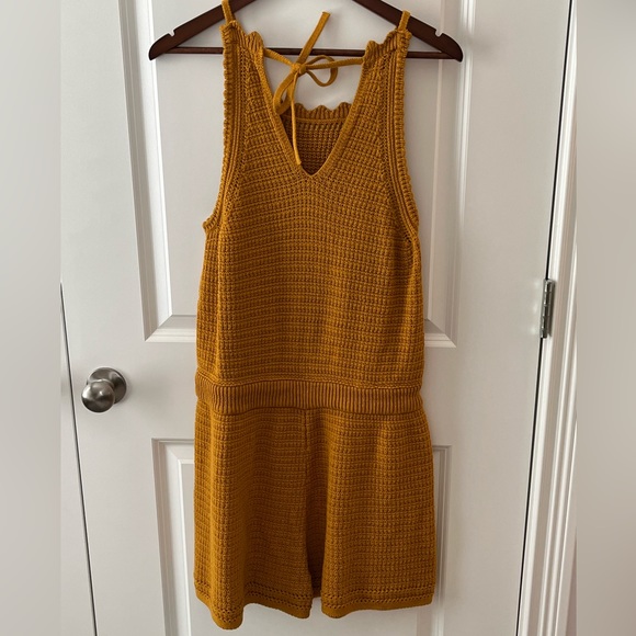 Universal Thread | Crochet Romper - Picture 2 of 2